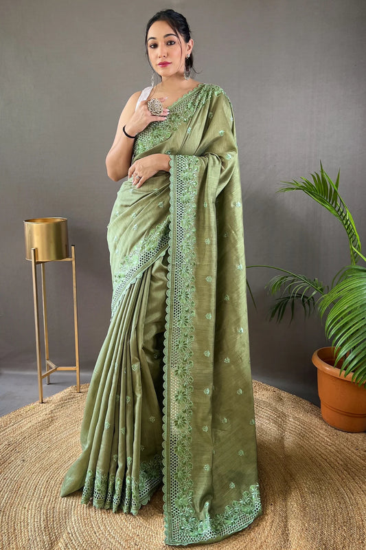 Beautiful Green Colour Embroidered Designer Handloom Silk Saree