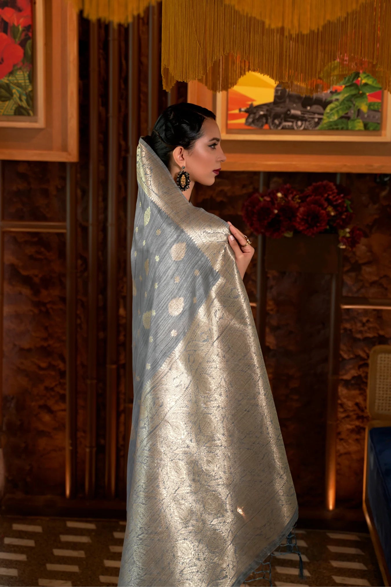 Beautiful Grey Colour Handloom Weaving Silk Saree