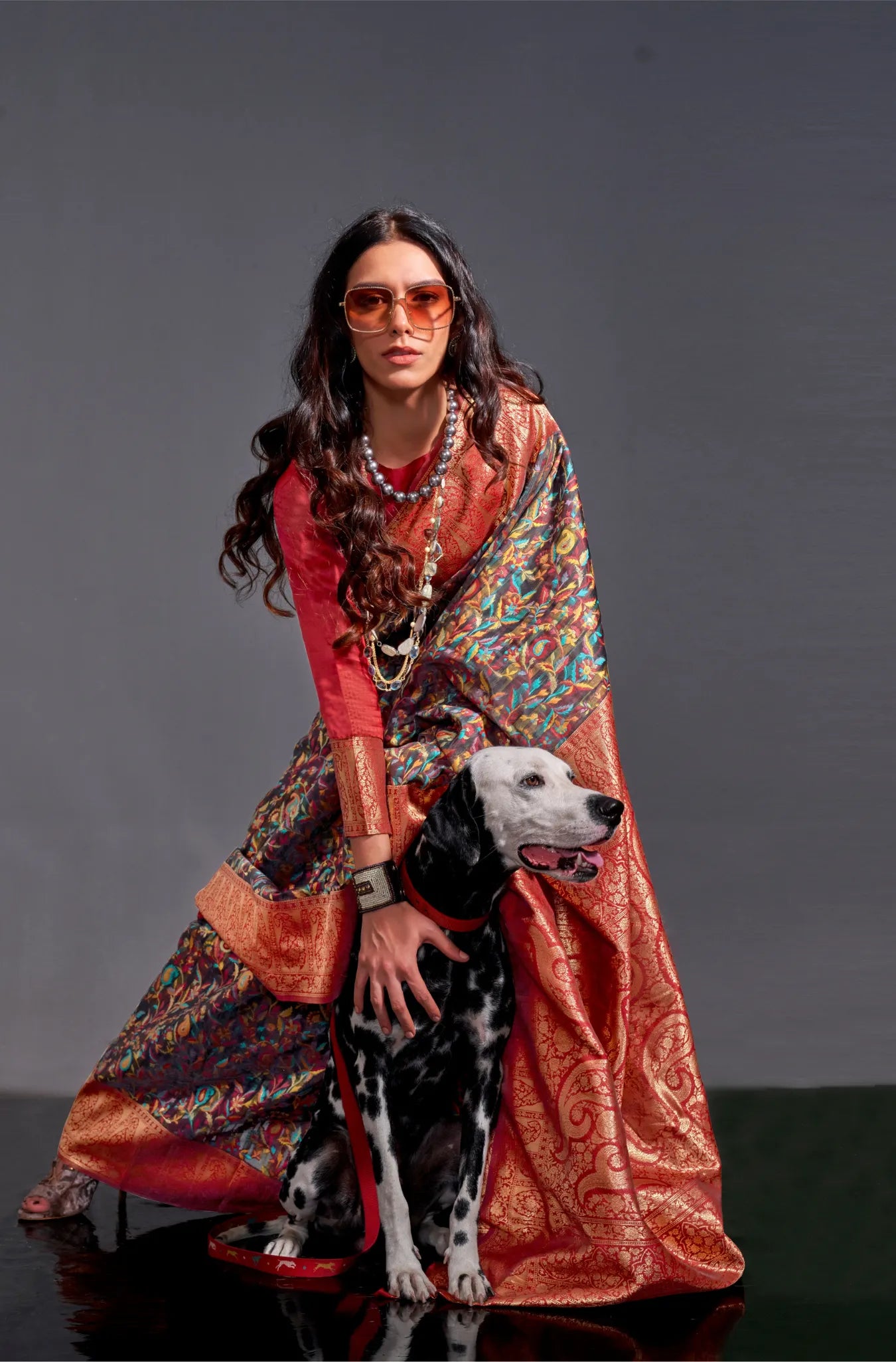 Black Colour Kashmiri Handloom Silk Saree with Blouse Piece