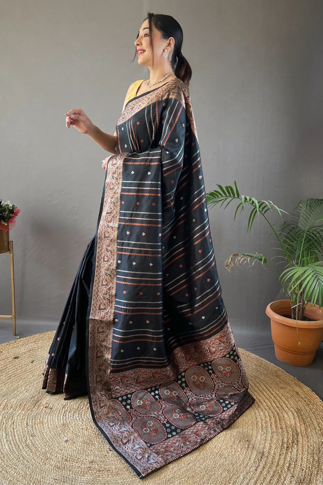Black Colour Kanjivaram Lining Zari Weaving Designer Silk Saree