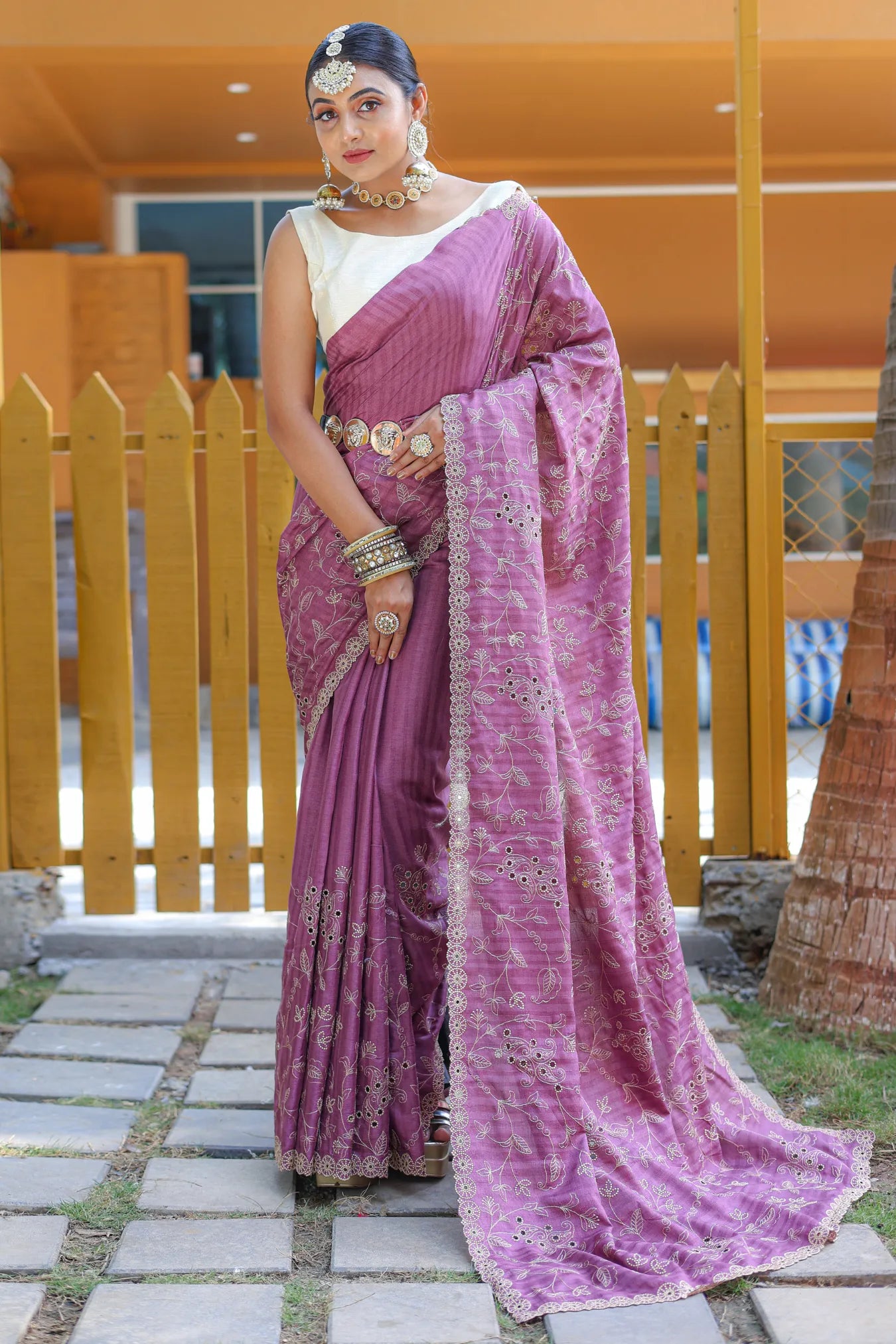 Classy Wedding Designer Pink Colour Handloom Silk Saree