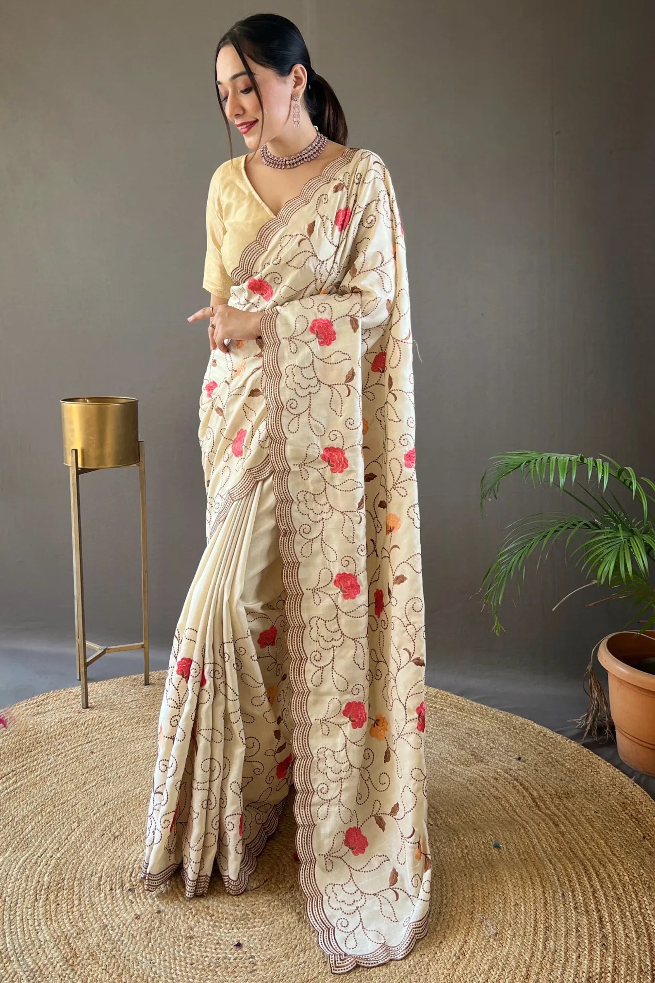 Cream Colour Floral Design Handloom Tussar Silk Saree