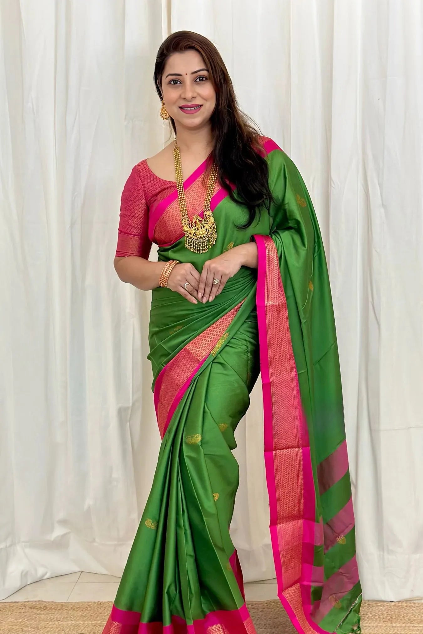 Green Colour Kanjivaram Silk Saree with Contrast Border
