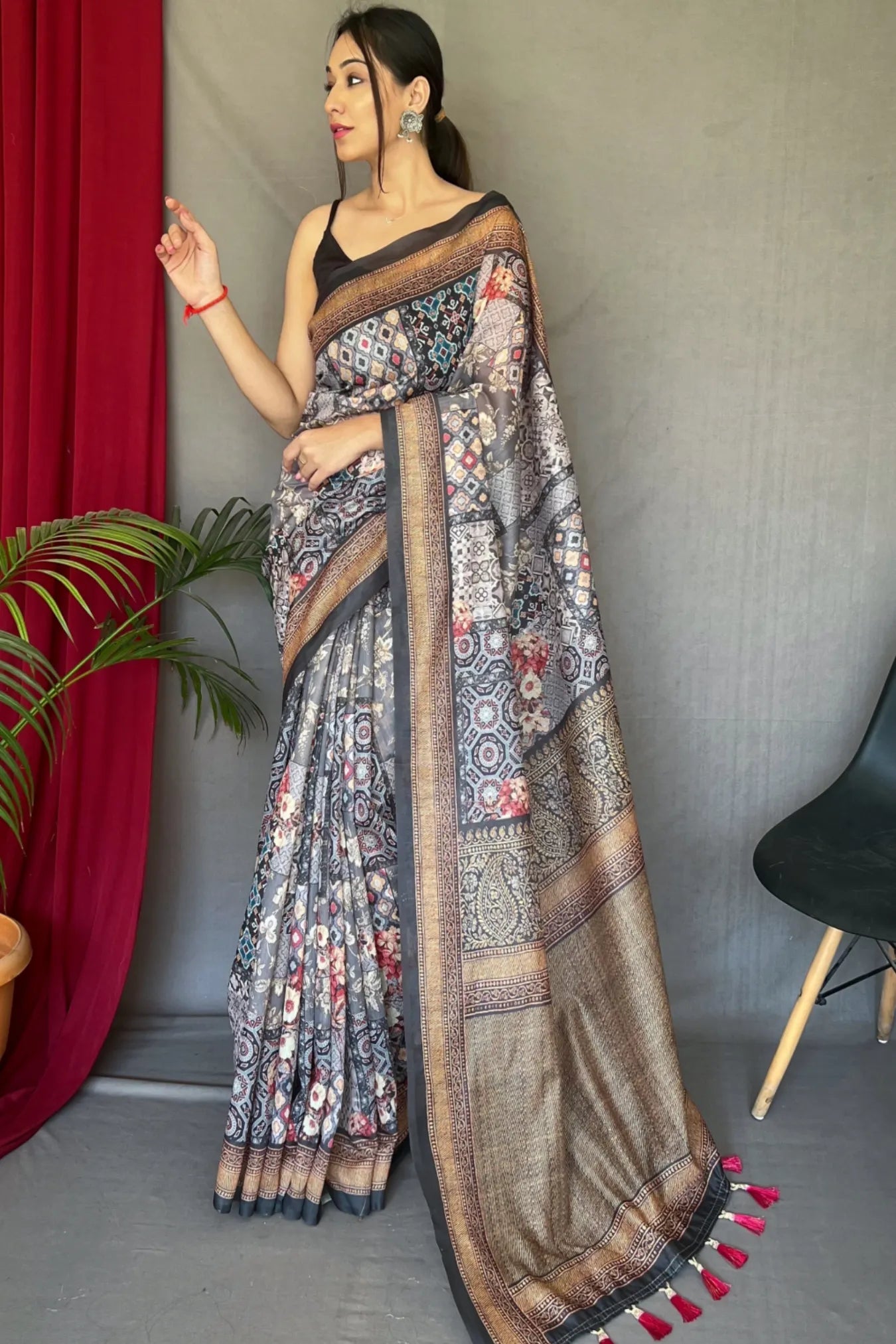 Grey Colour Kalamkari Digital Printed Cotton Silk Saree