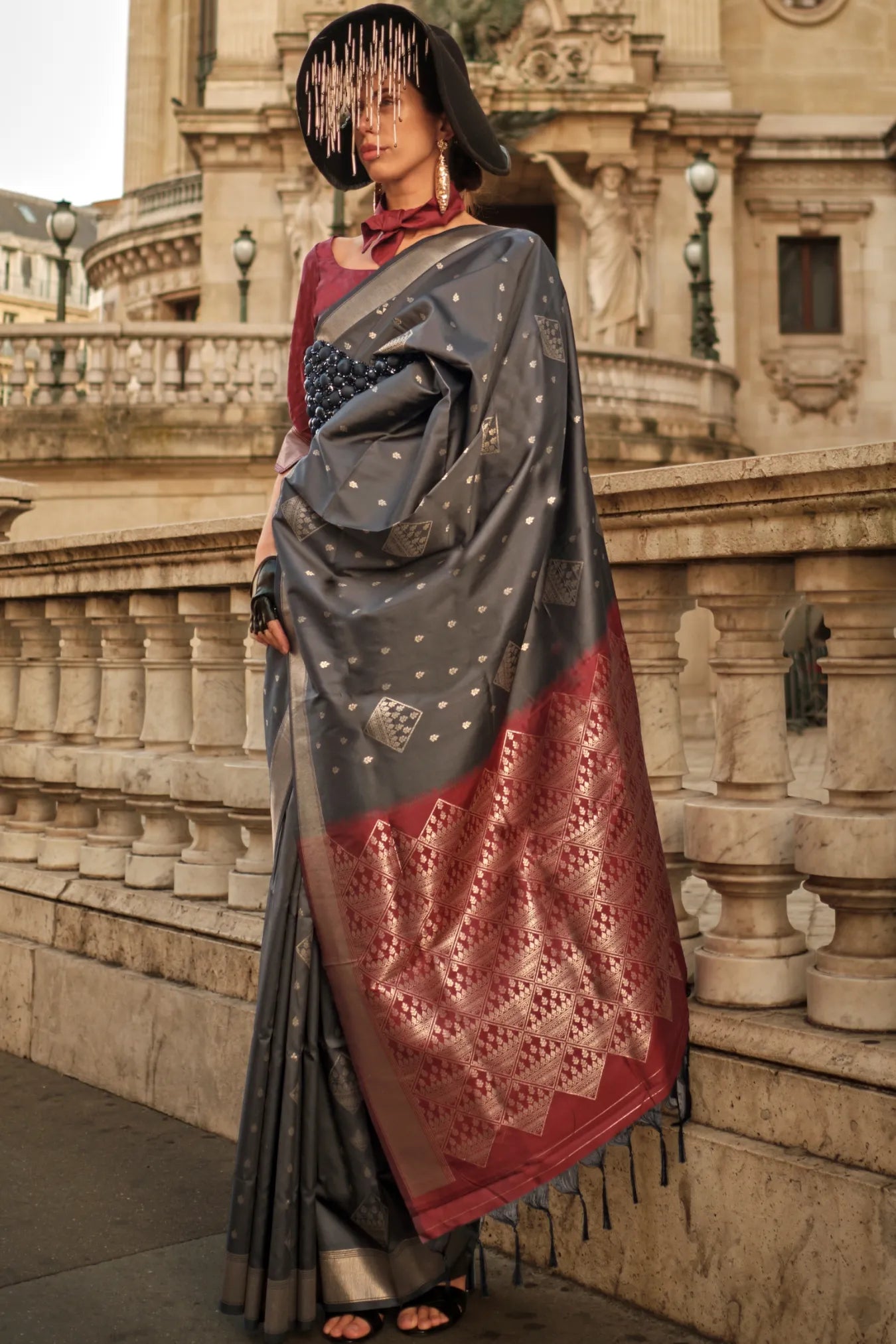 Grey Colour Ethnic Woven Design Banarasi Silk Saree
