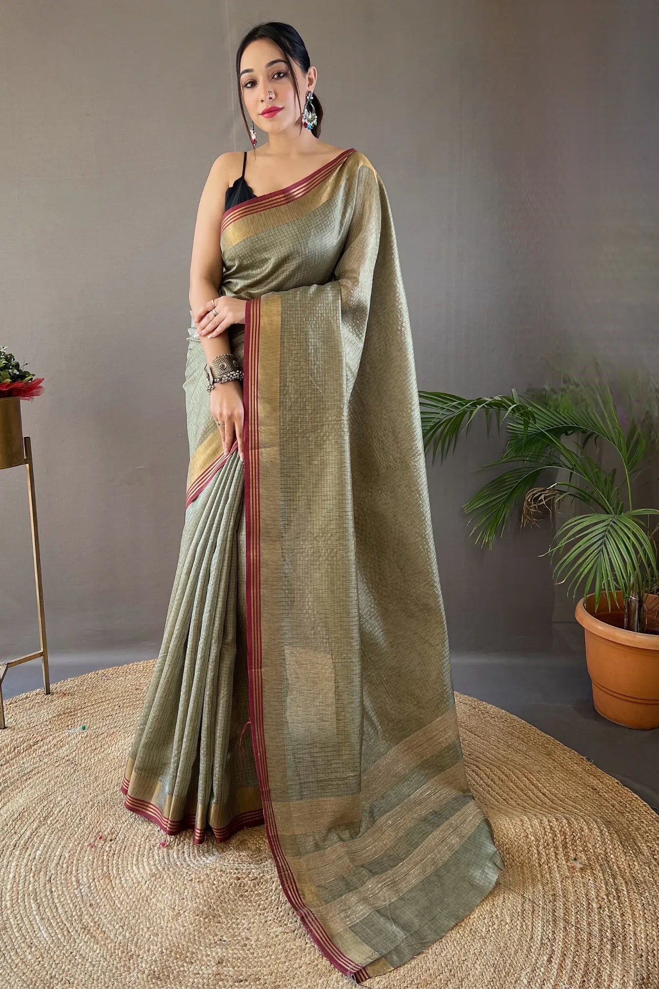 Mehendi Green Colour Copper Zari Weaving Kanjivaram Silk Saree