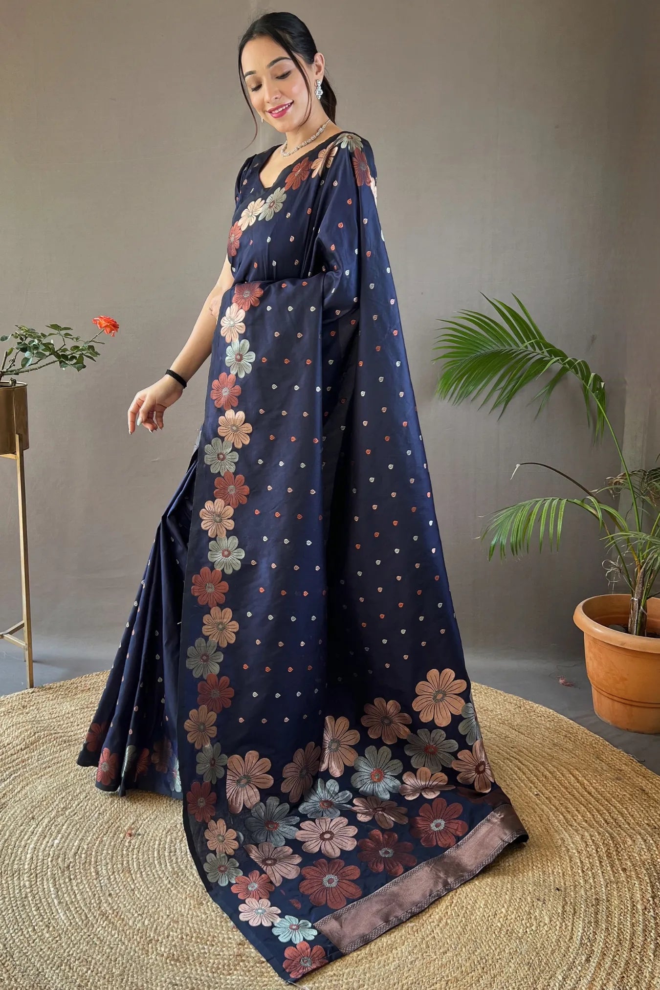 Navy Blue Colour Floral Weaving Banarasi Silk Saree