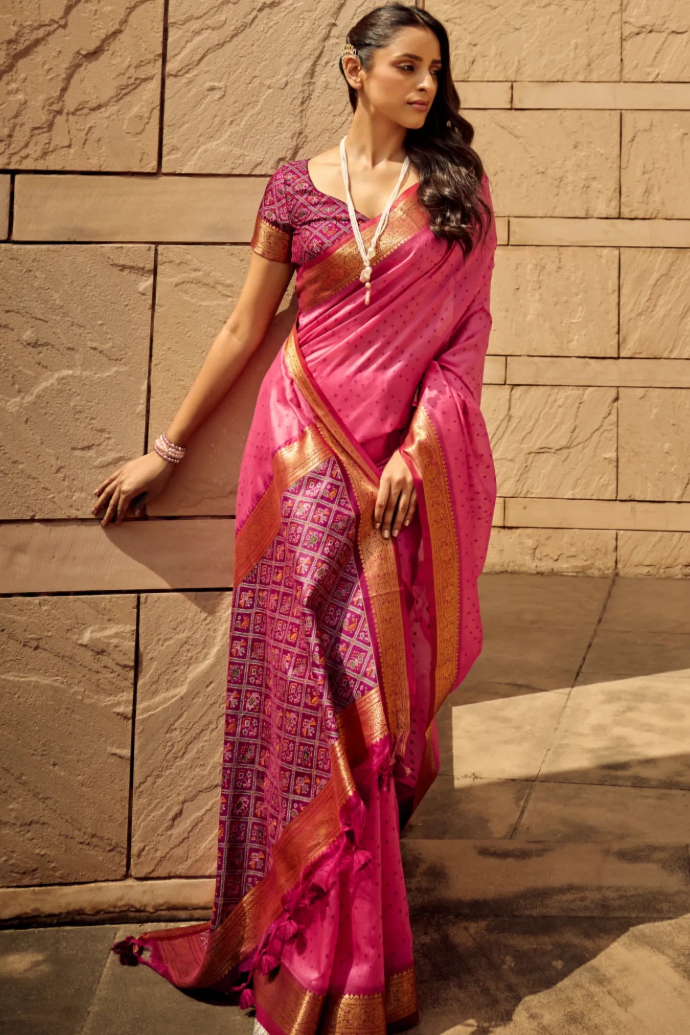 Pink Colour Jacquard Woven Patola Silk Saree