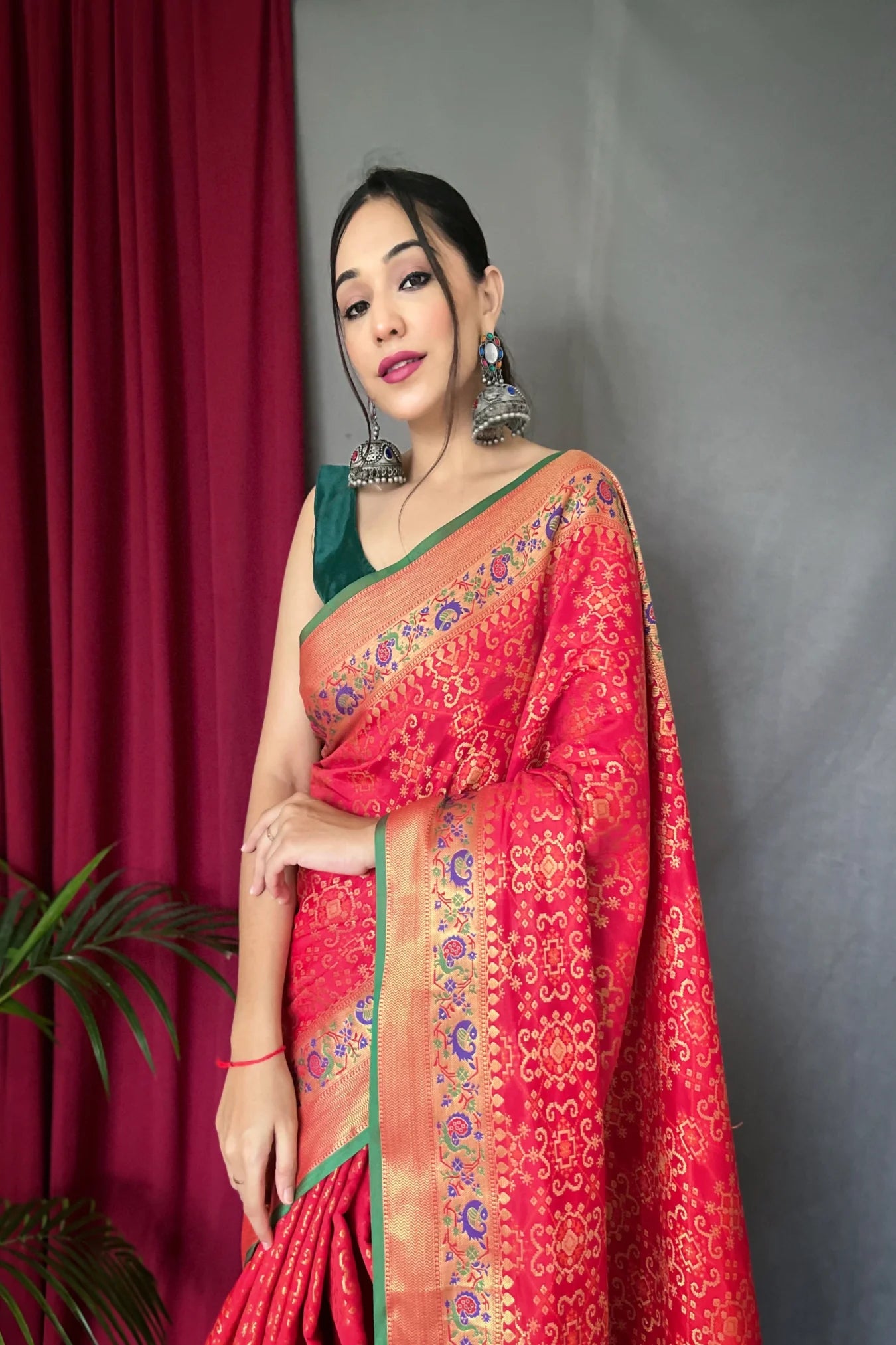 Red Colour Handwoven Kanjivaram Patola Silk Saree 