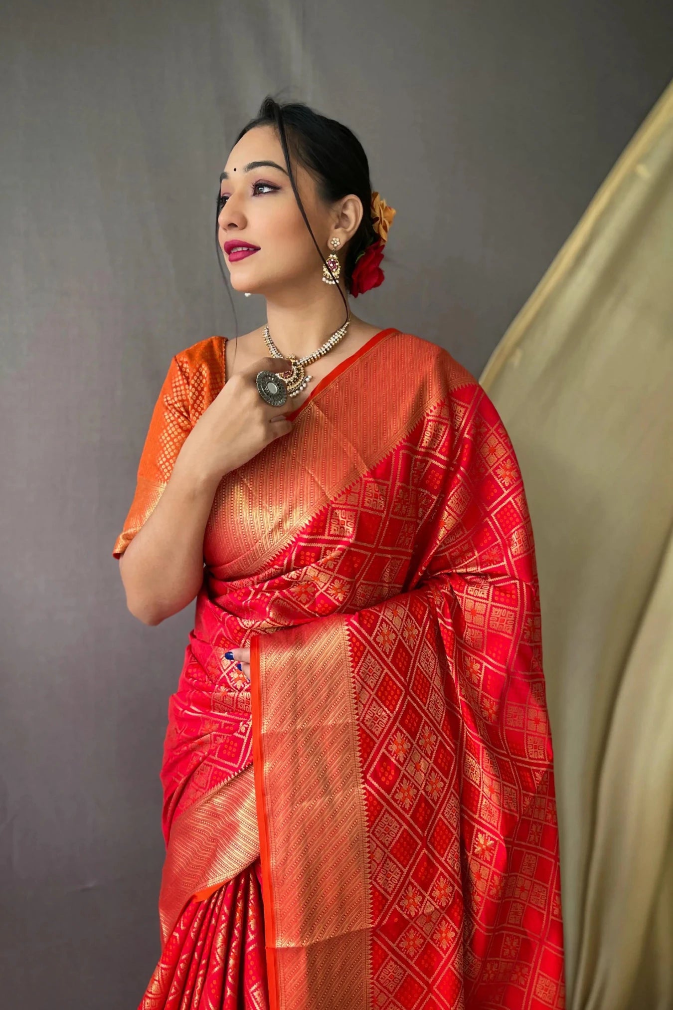 Red Colour Meenakari Bandhej Woven Patola Silk Saree 