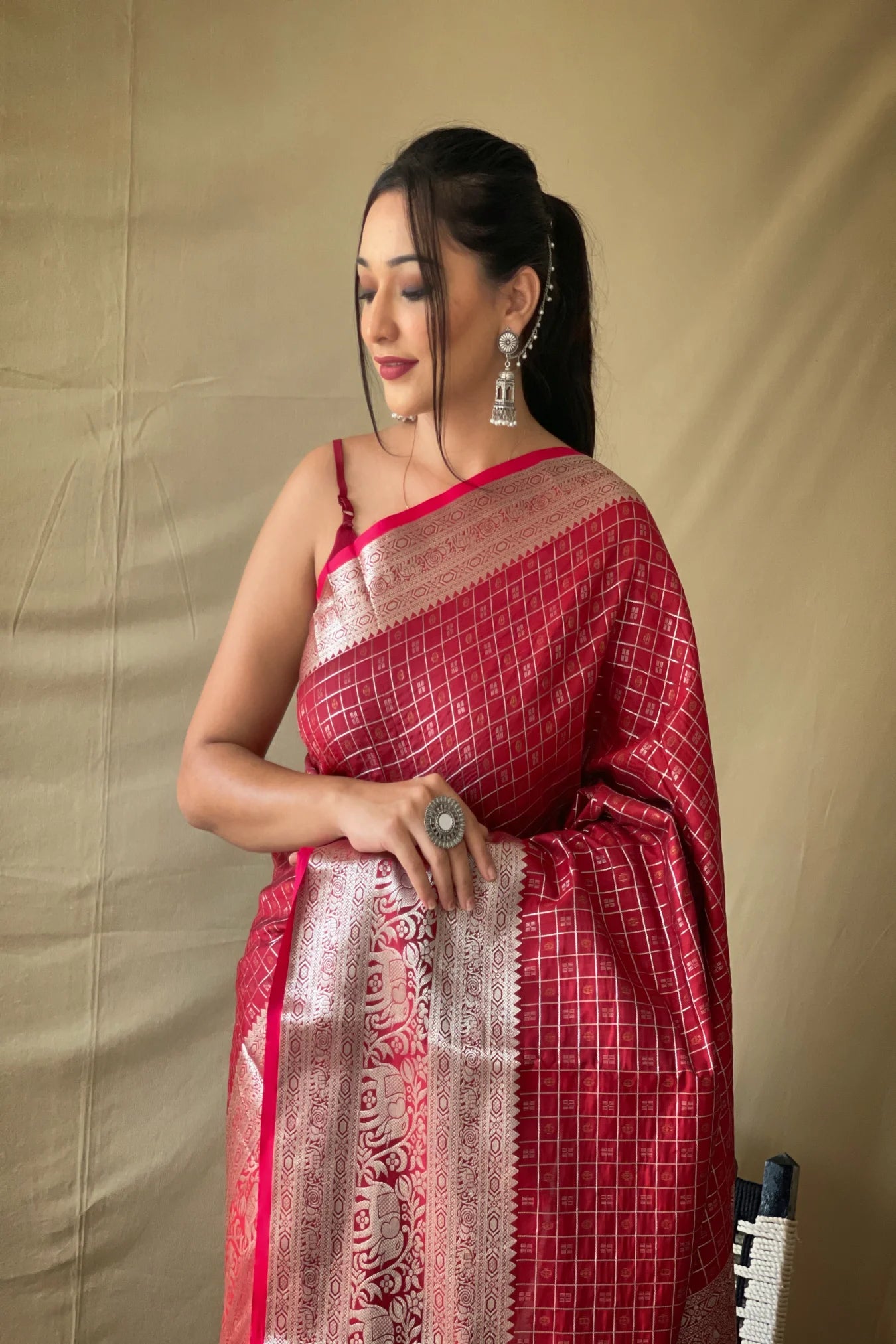 Red Colour Silver Zari Weaving Kanjivaram Silk Saree