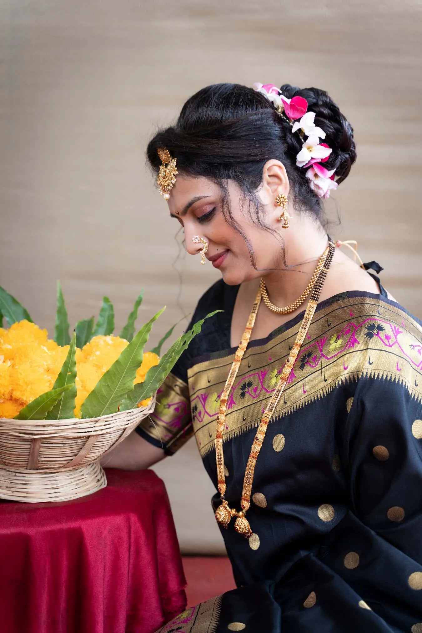 Black Colour Floral Woven Paithani Kanjivaram Soft Silk Saree